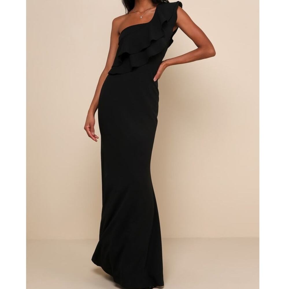 NEW Lulus Grand Beauty Black Ruffled One-Shoulder Mermaid Maxi Dress Medium